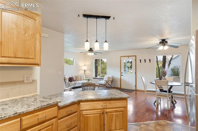 980 Columbine Avenue