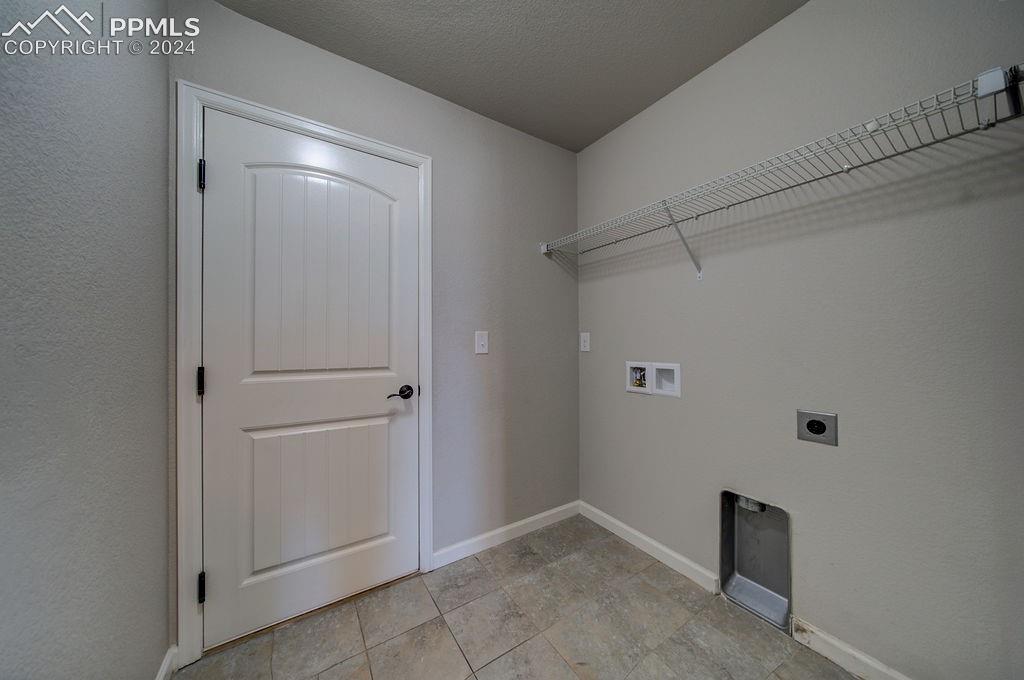 11379 Rill Point