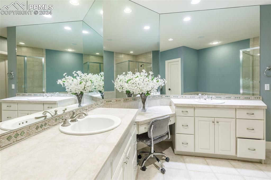 4430 Carriage House View