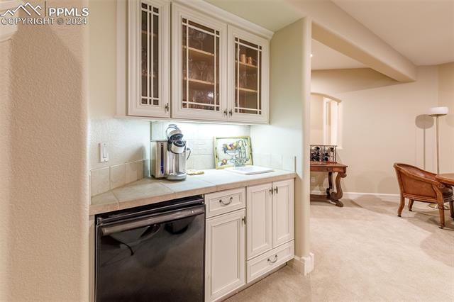 4430 Carriage House View