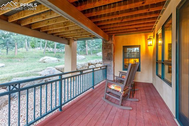 4430 Carriage House View