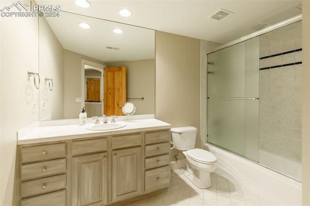 4430 Carriage House View