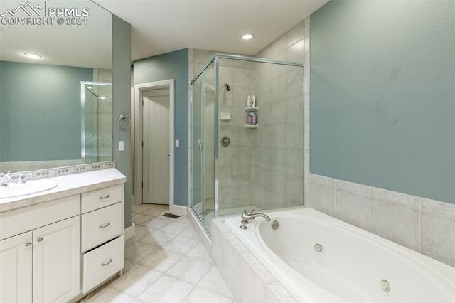 4430 Carriage House View