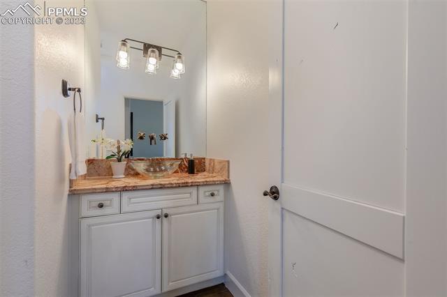 968 Summer Spring View