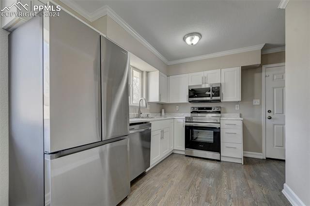 39 N Dartmouth Street