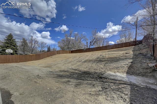 39 N Dartmouth Street