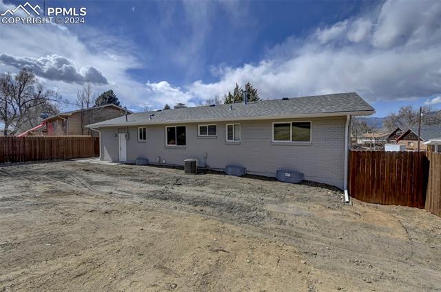 39 N Dartmouth Street