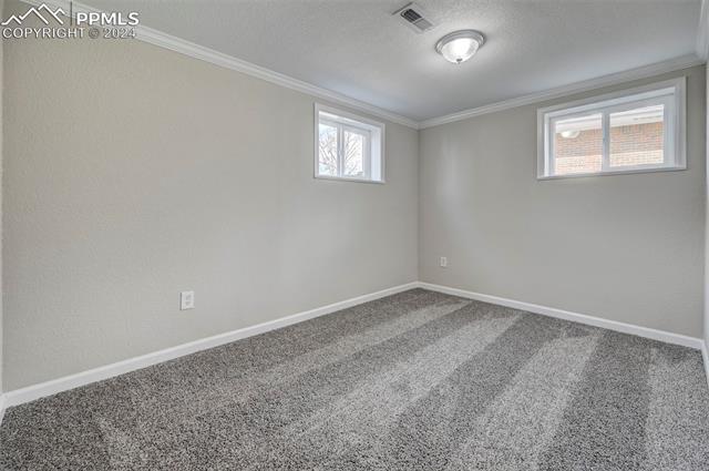 39 N Dartmouth Street