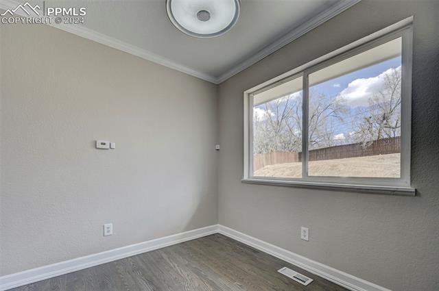 39 N Dartmouth Street