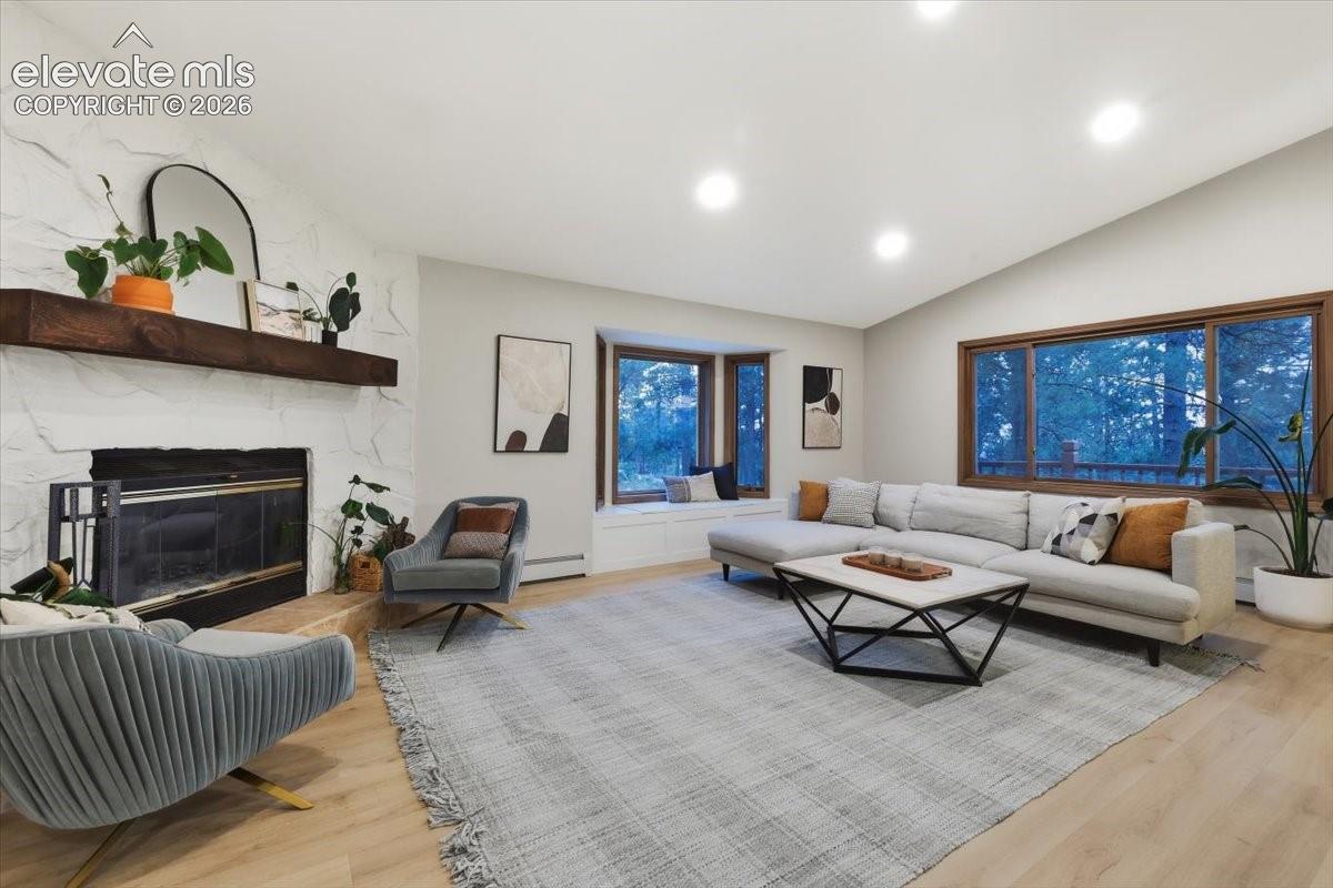 240 Scrub Oak Way