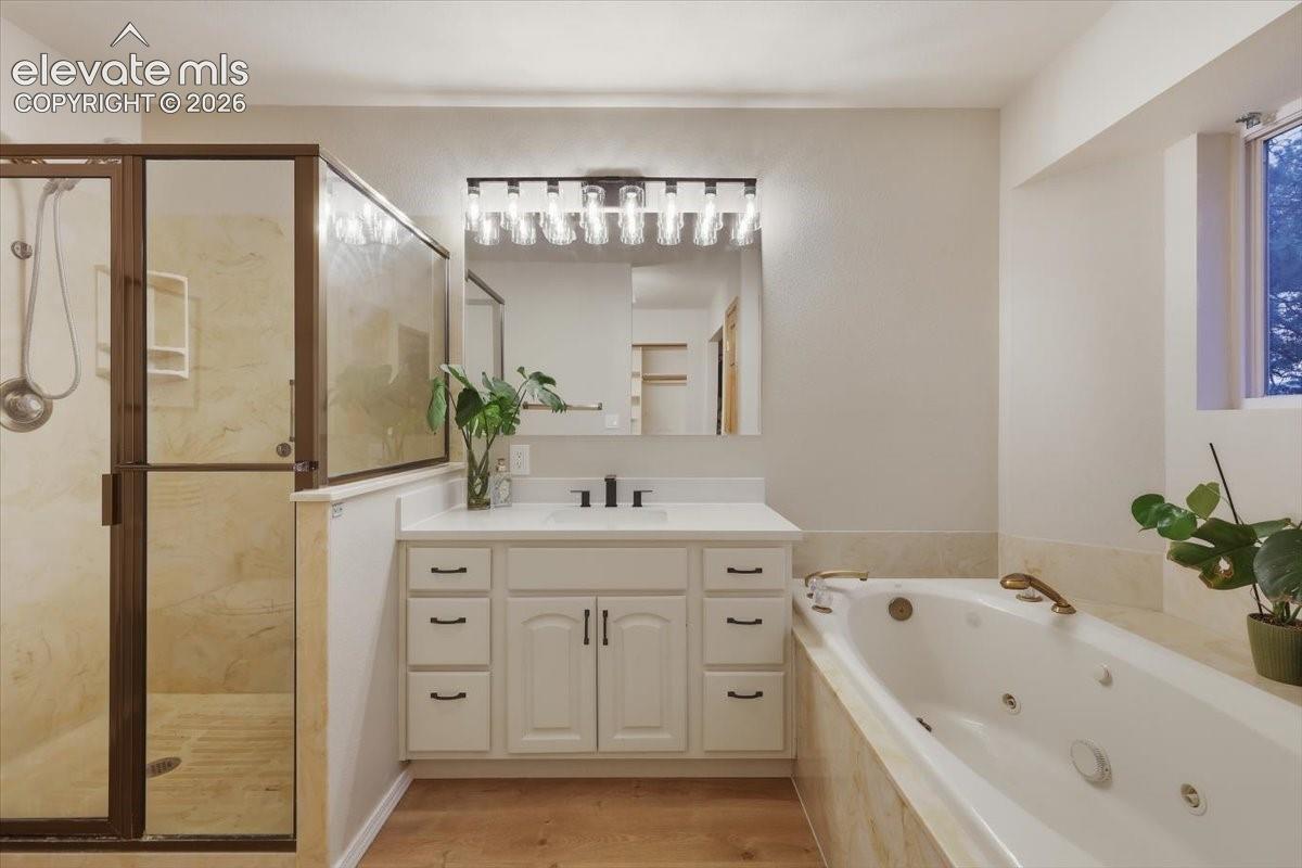 240 Scrub Oak Way