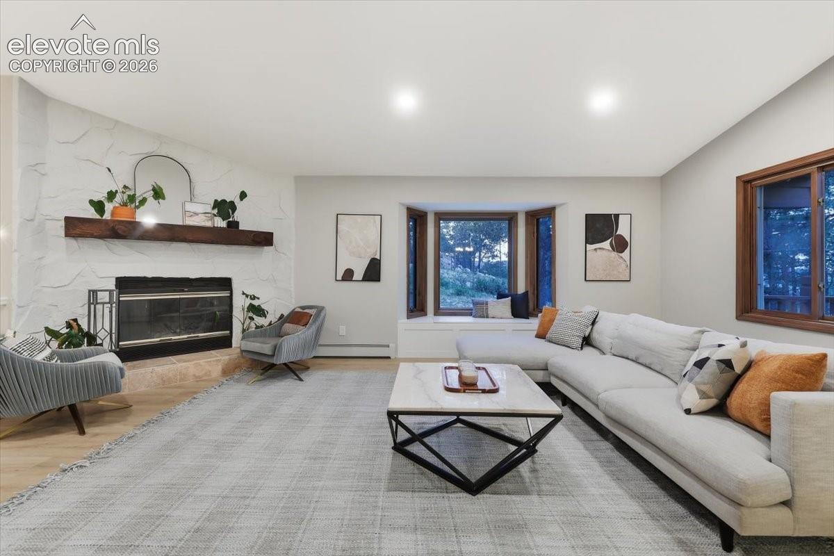 240 Scrub Oak Way