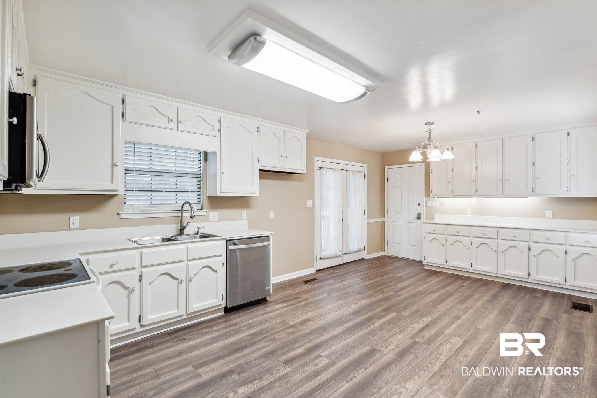 103 Ferncliff Circle