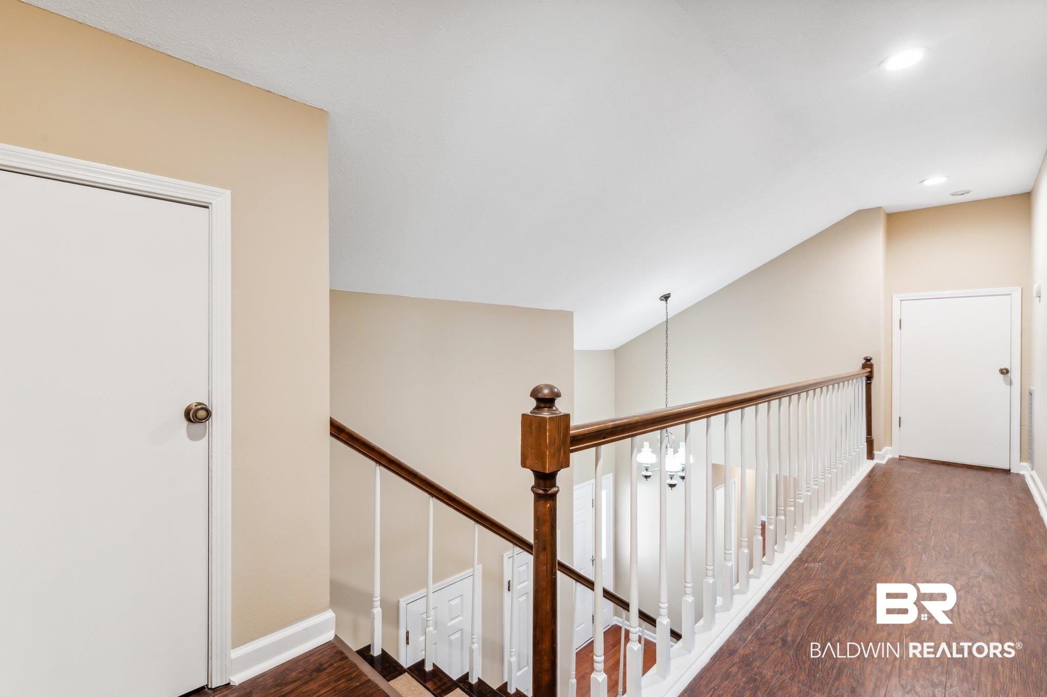 103 Ferncliff Circle