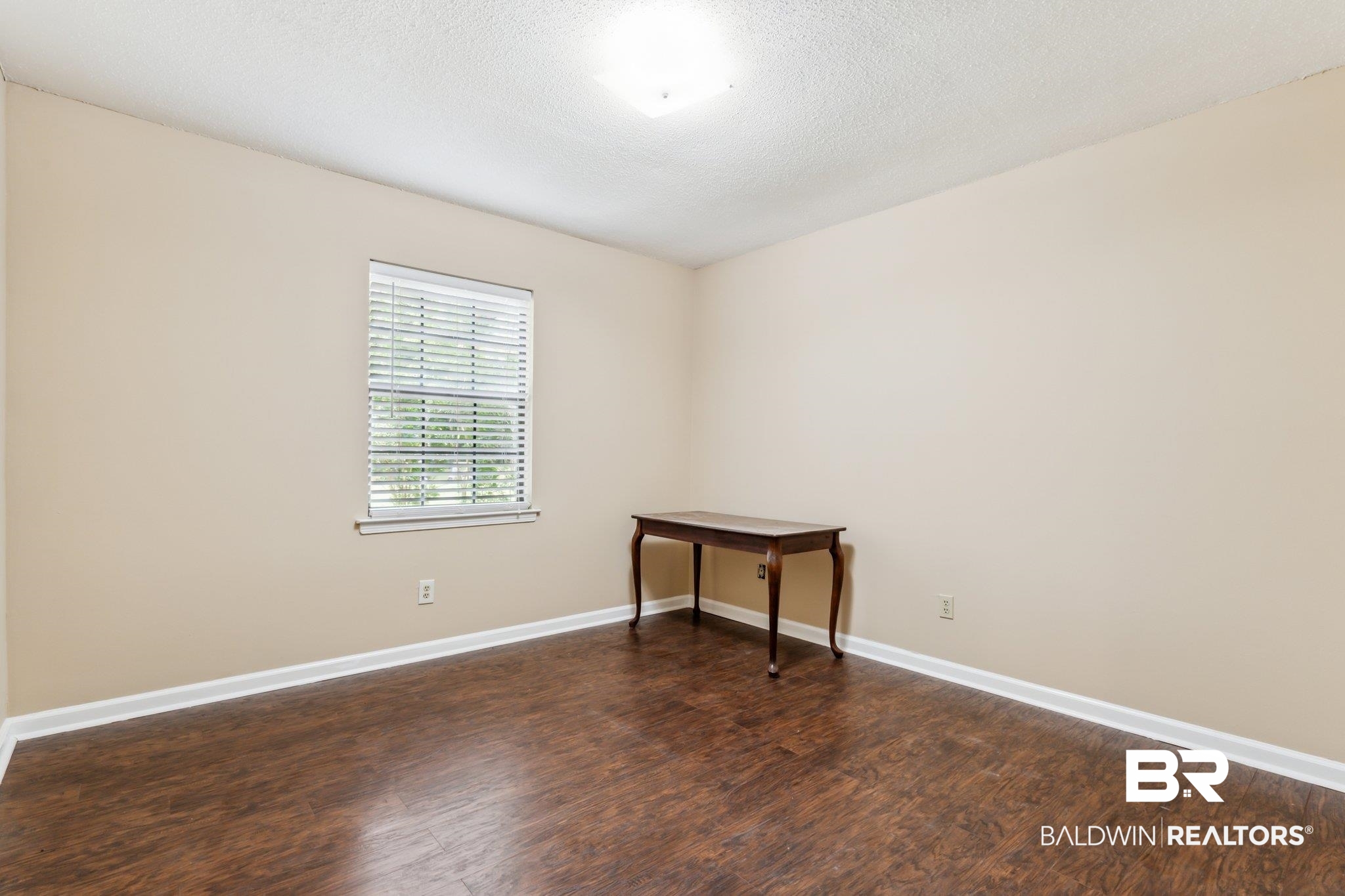 103 Ferncliff Circle