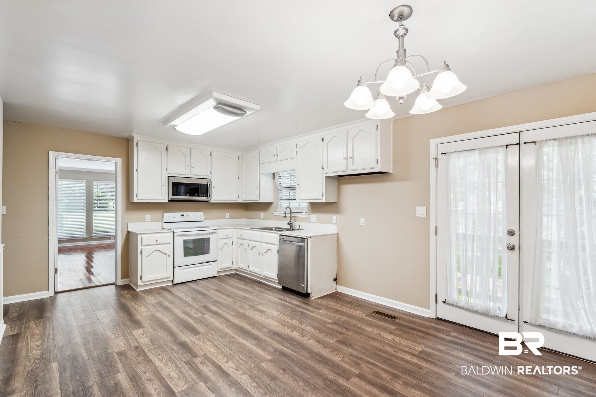 103 Ferncliff Circle