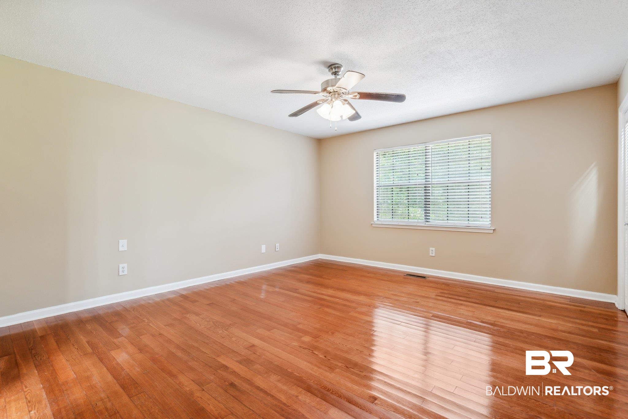 103 Ferncliff Circle