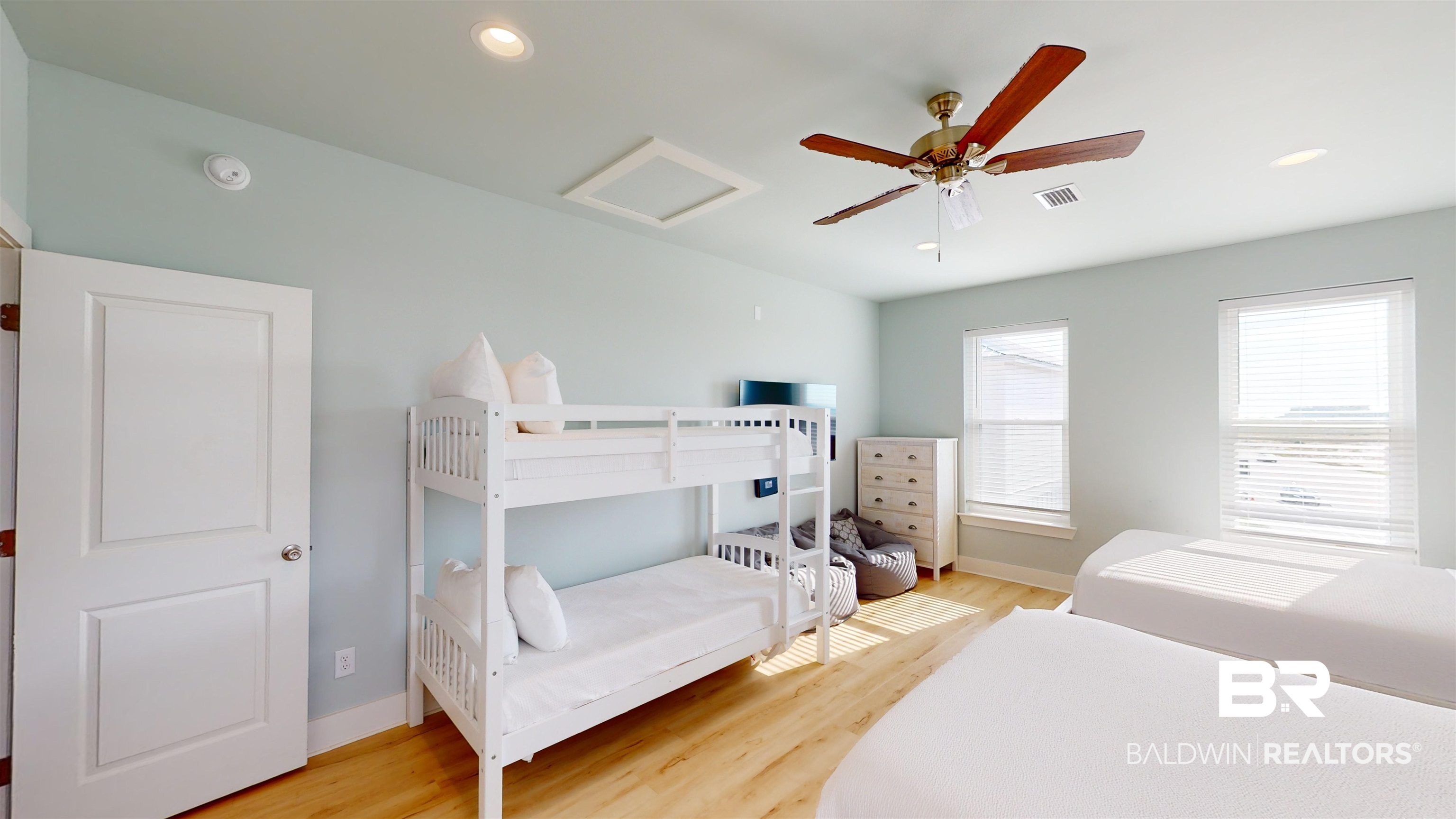 588 E Beach Boulevard # A