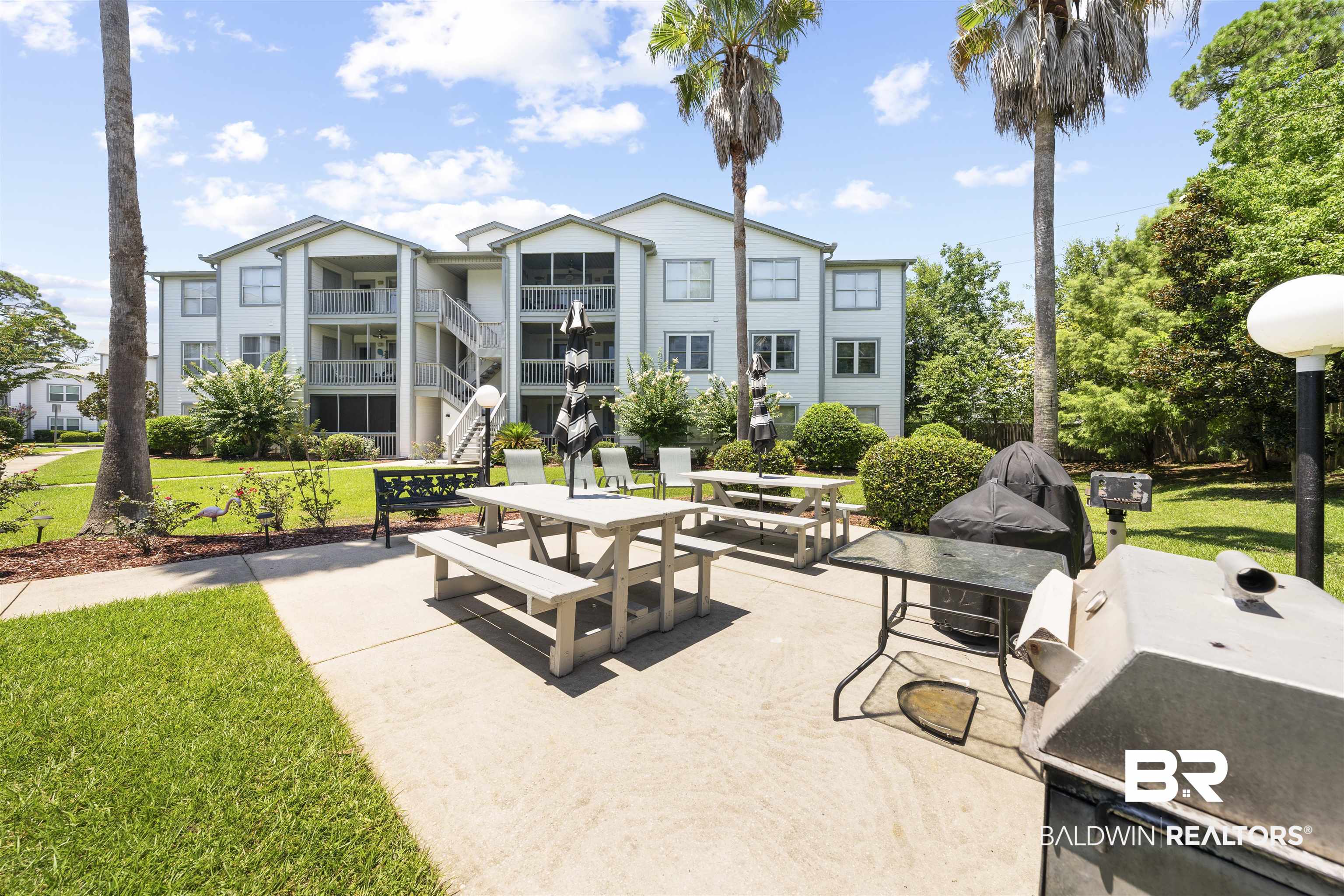 2200 W Second Street Unit: 104 E