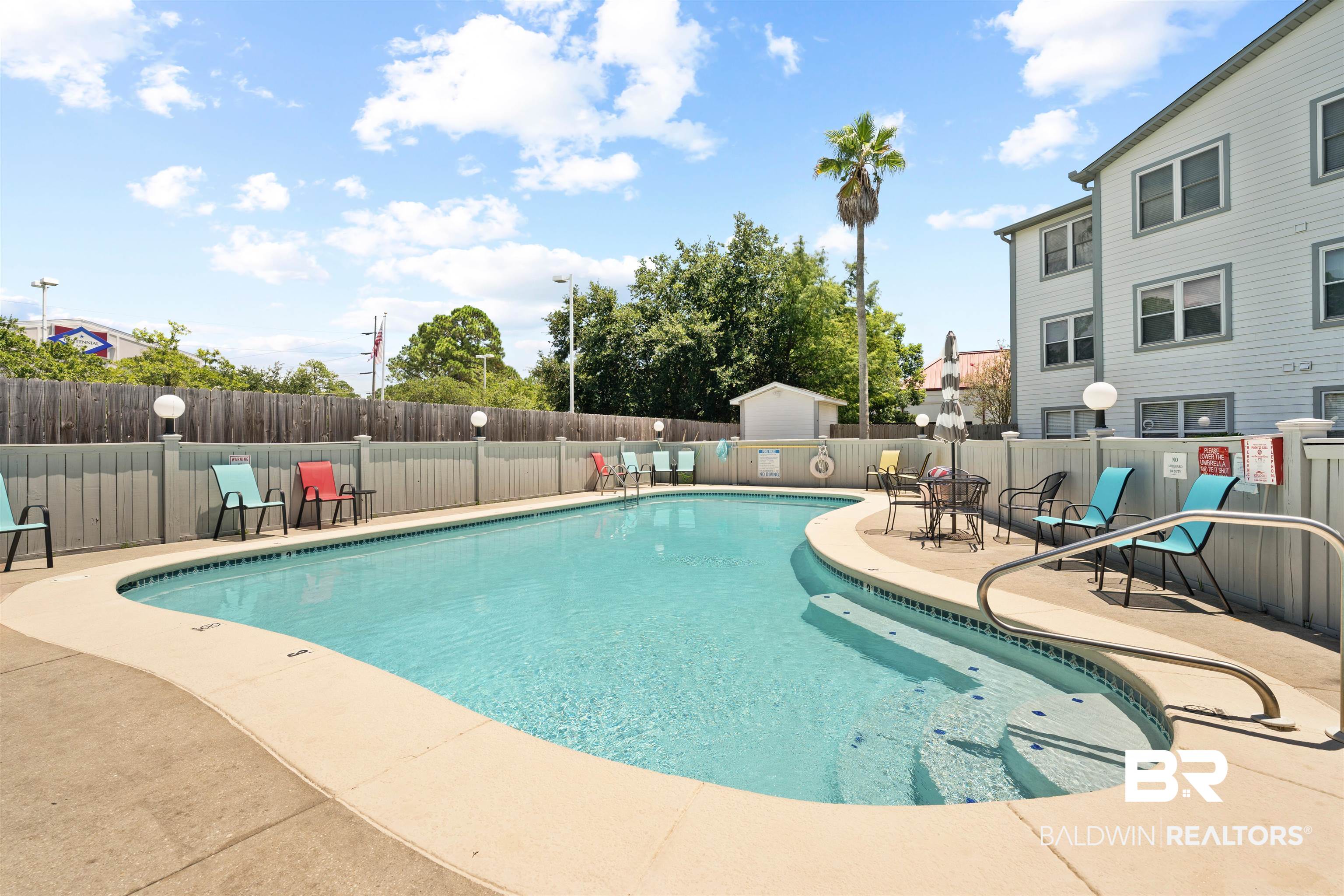 2200 W Second Street Unit: 104 E