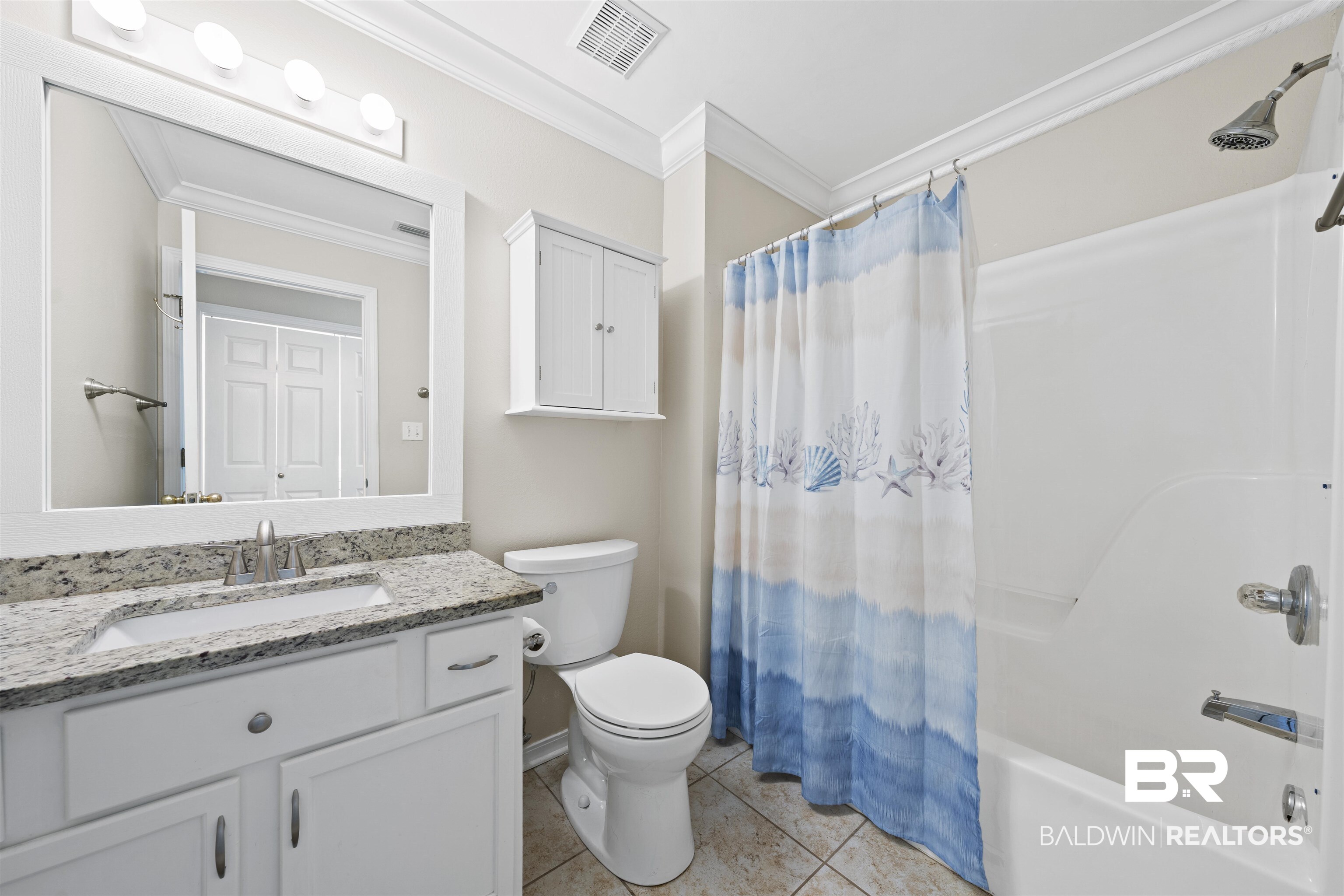2200 W Second Street Unit: 104 E