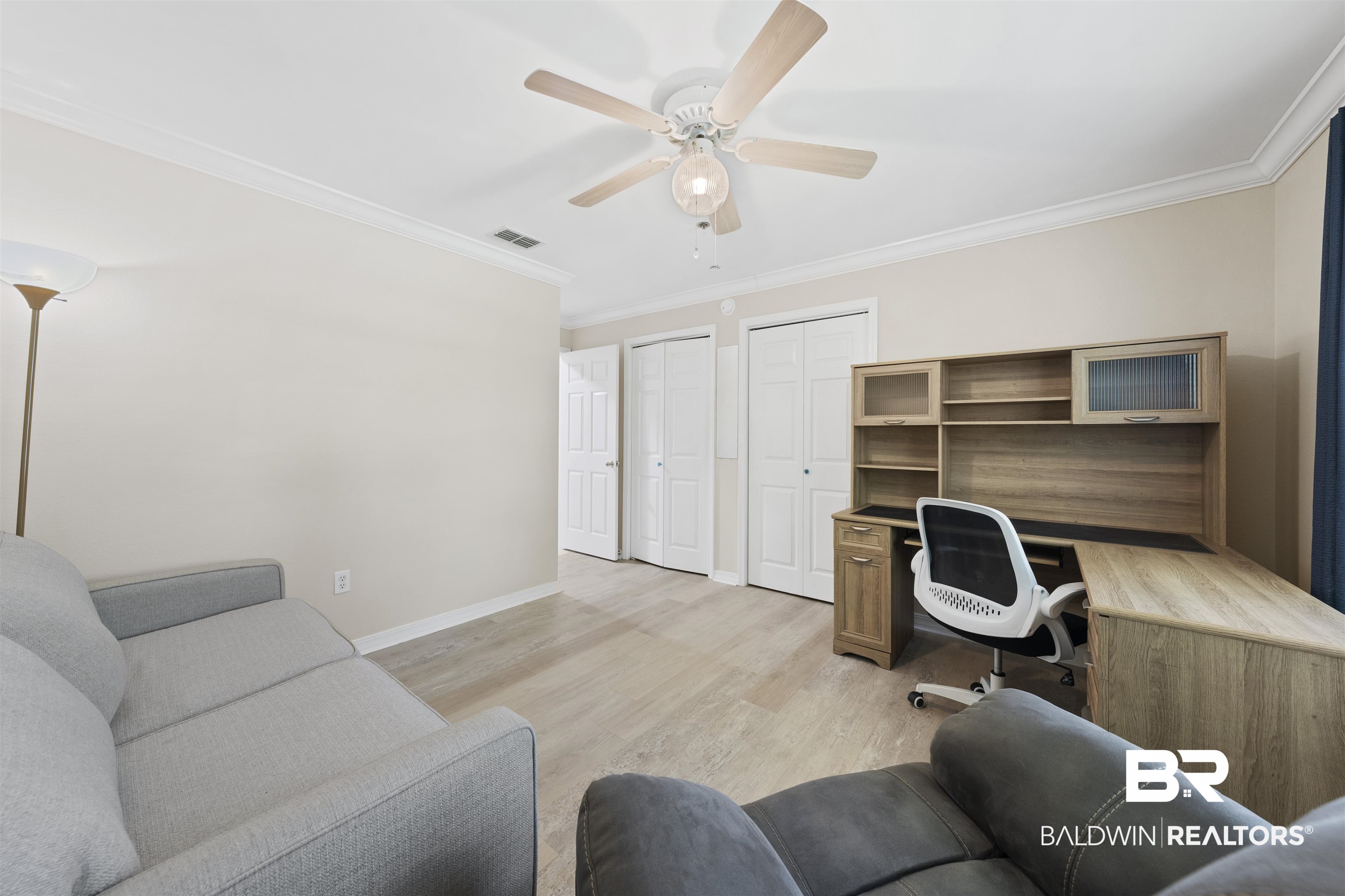 2200 W Second Street Unit: 104 E