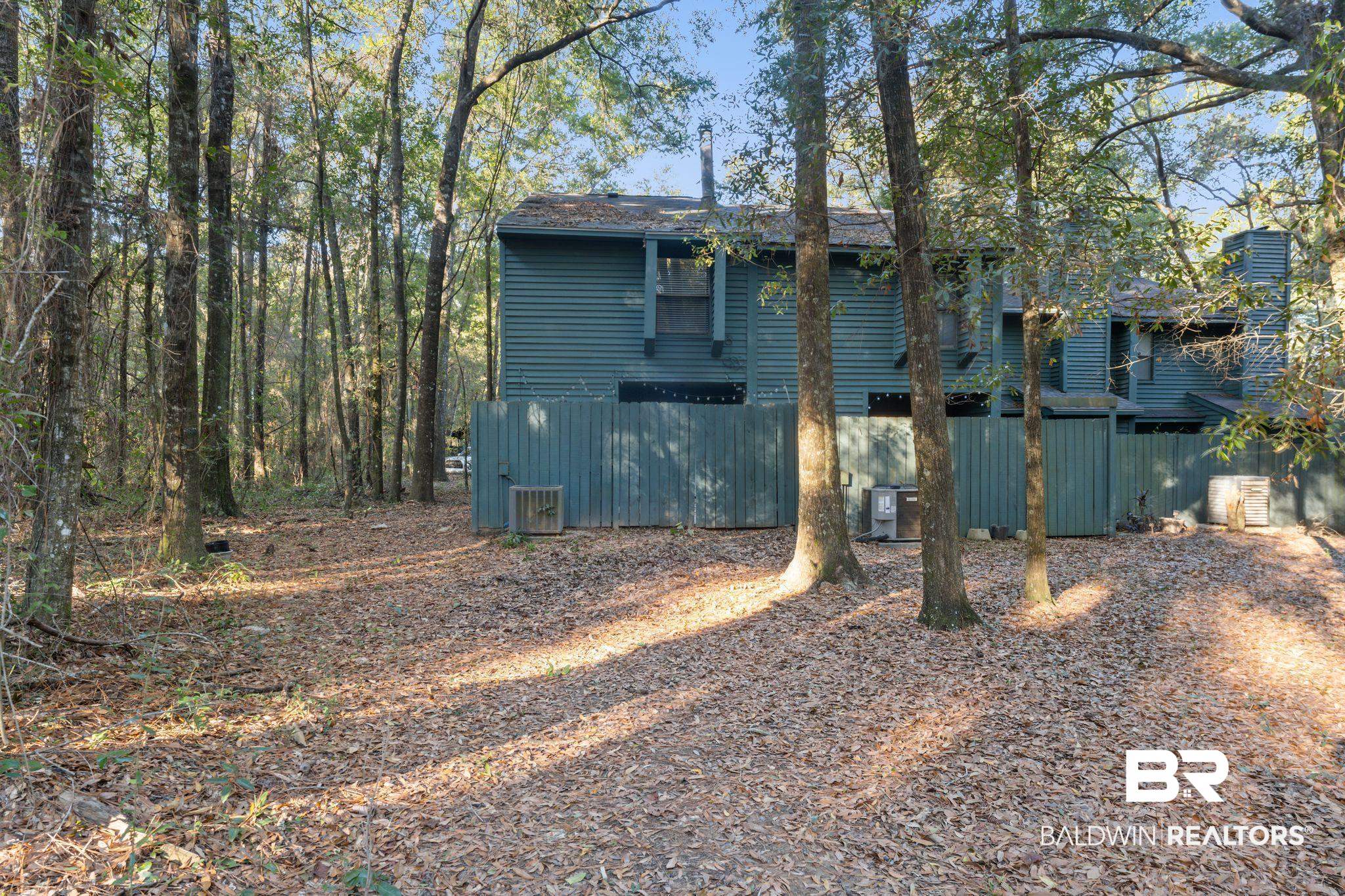 9 Summer Oaks Drive