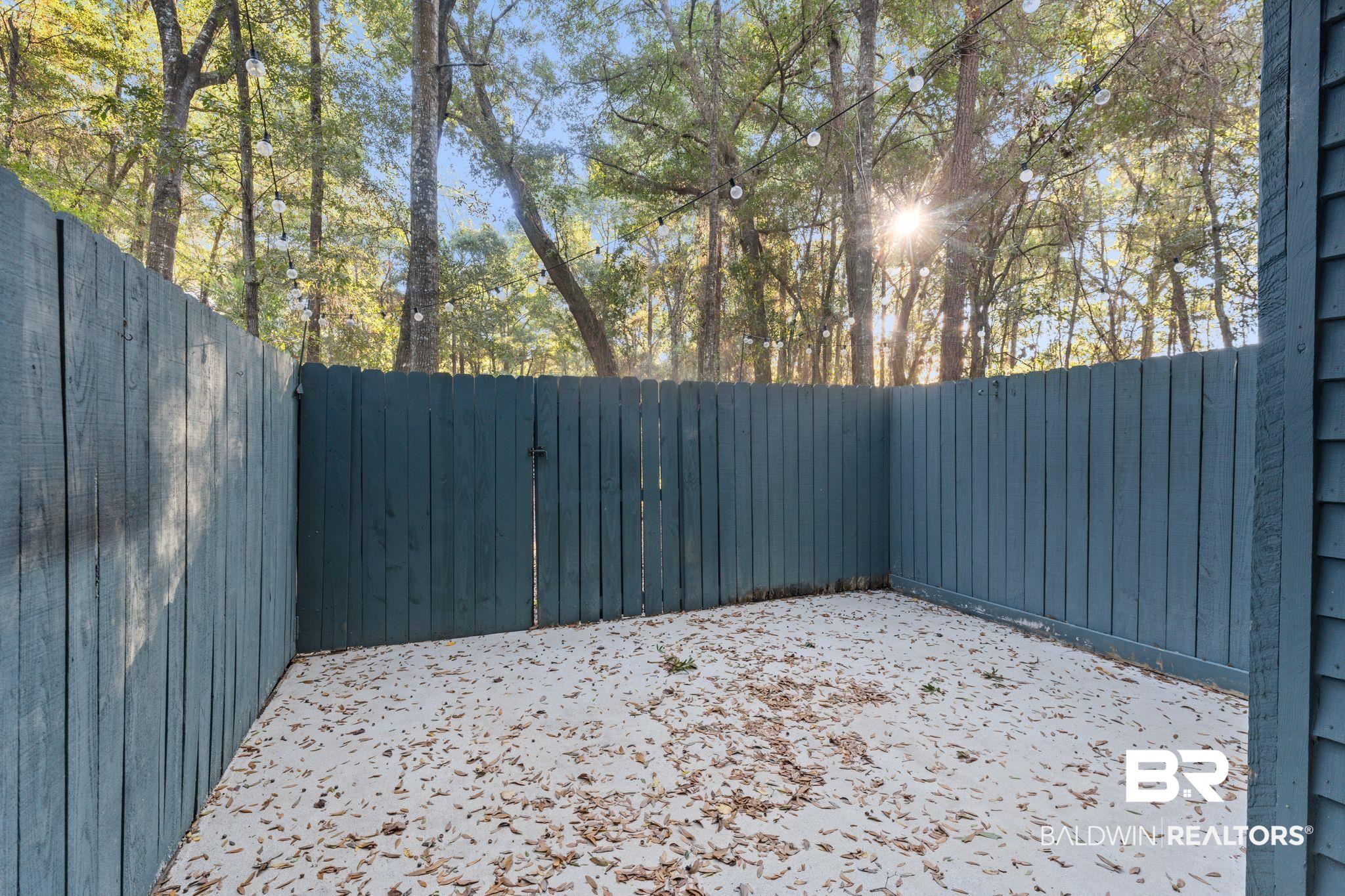 9 Summer Oaks Drive