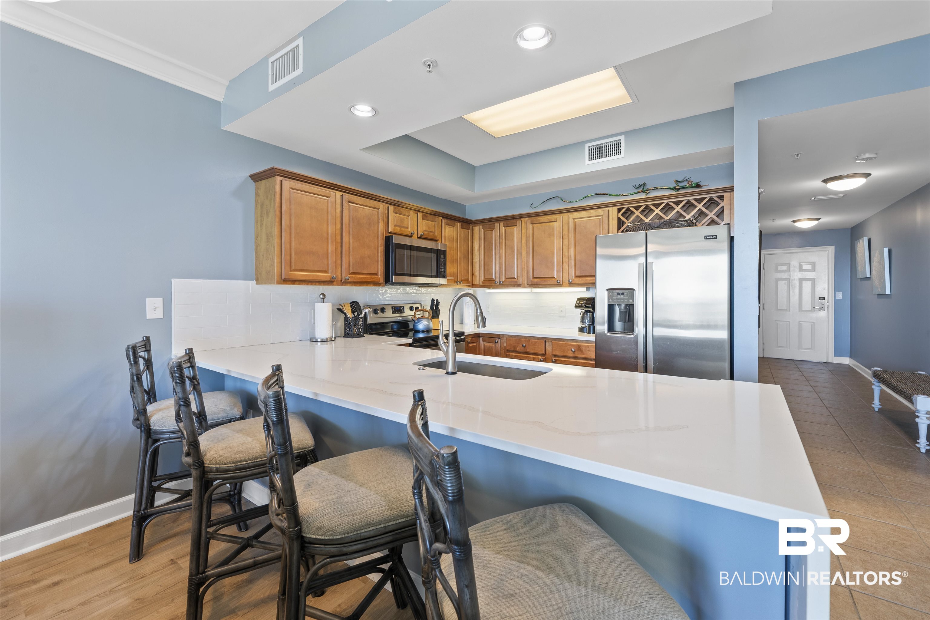 453 Dune Drive # 202