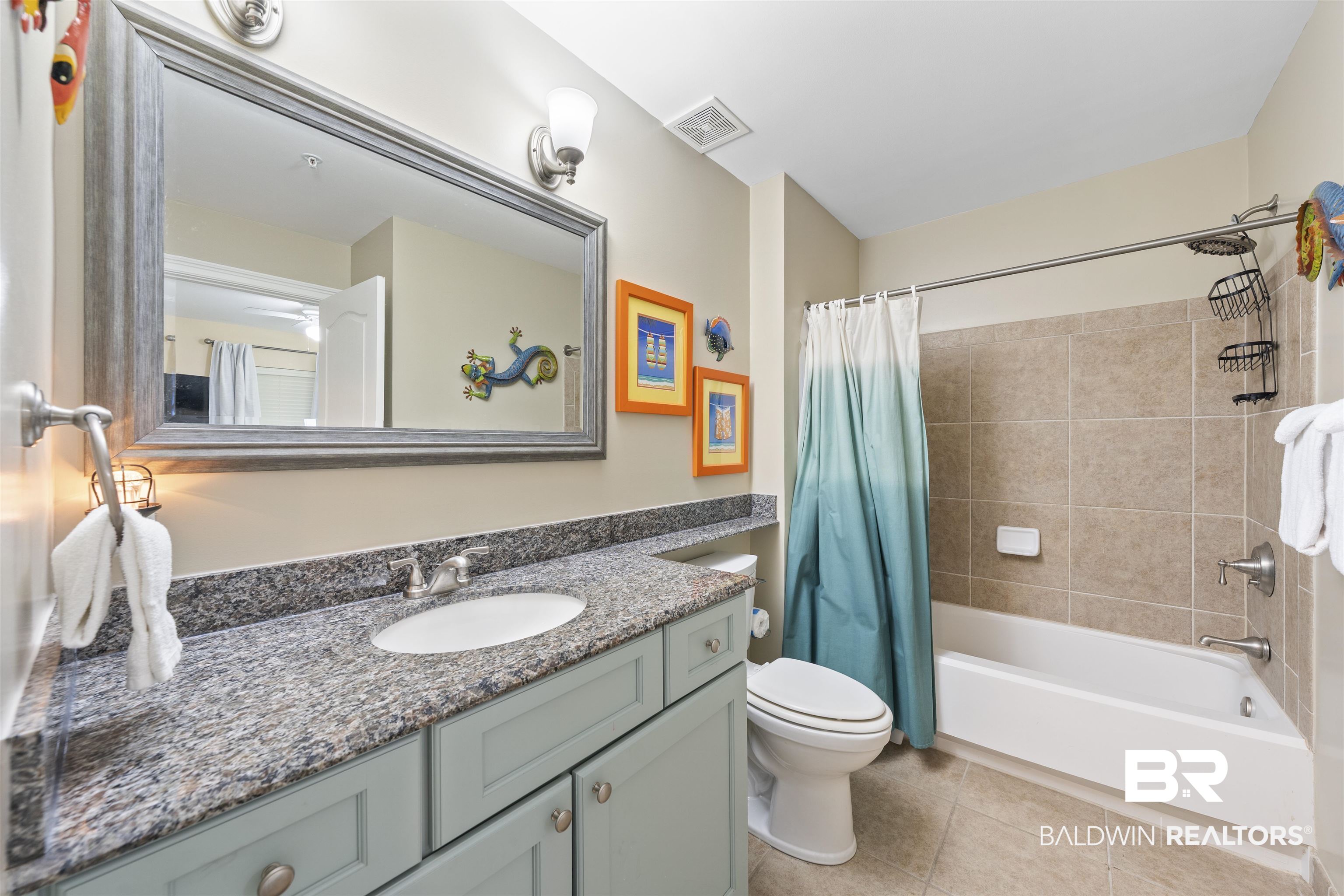 453 Dune Drive # 202
