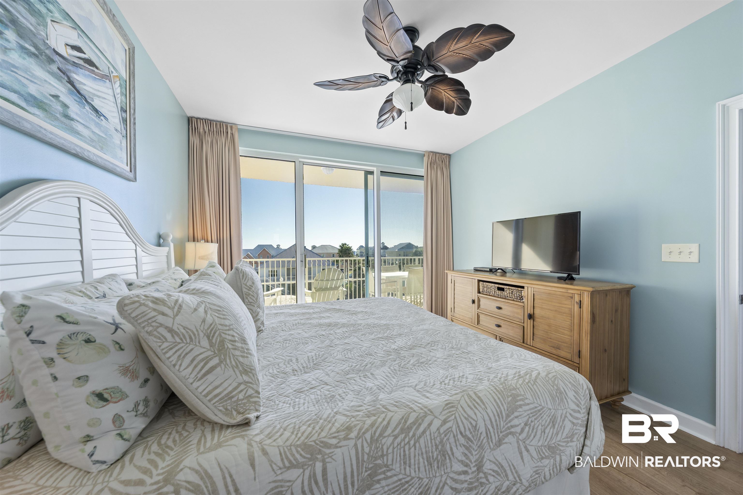 453 Dune Drive # 202