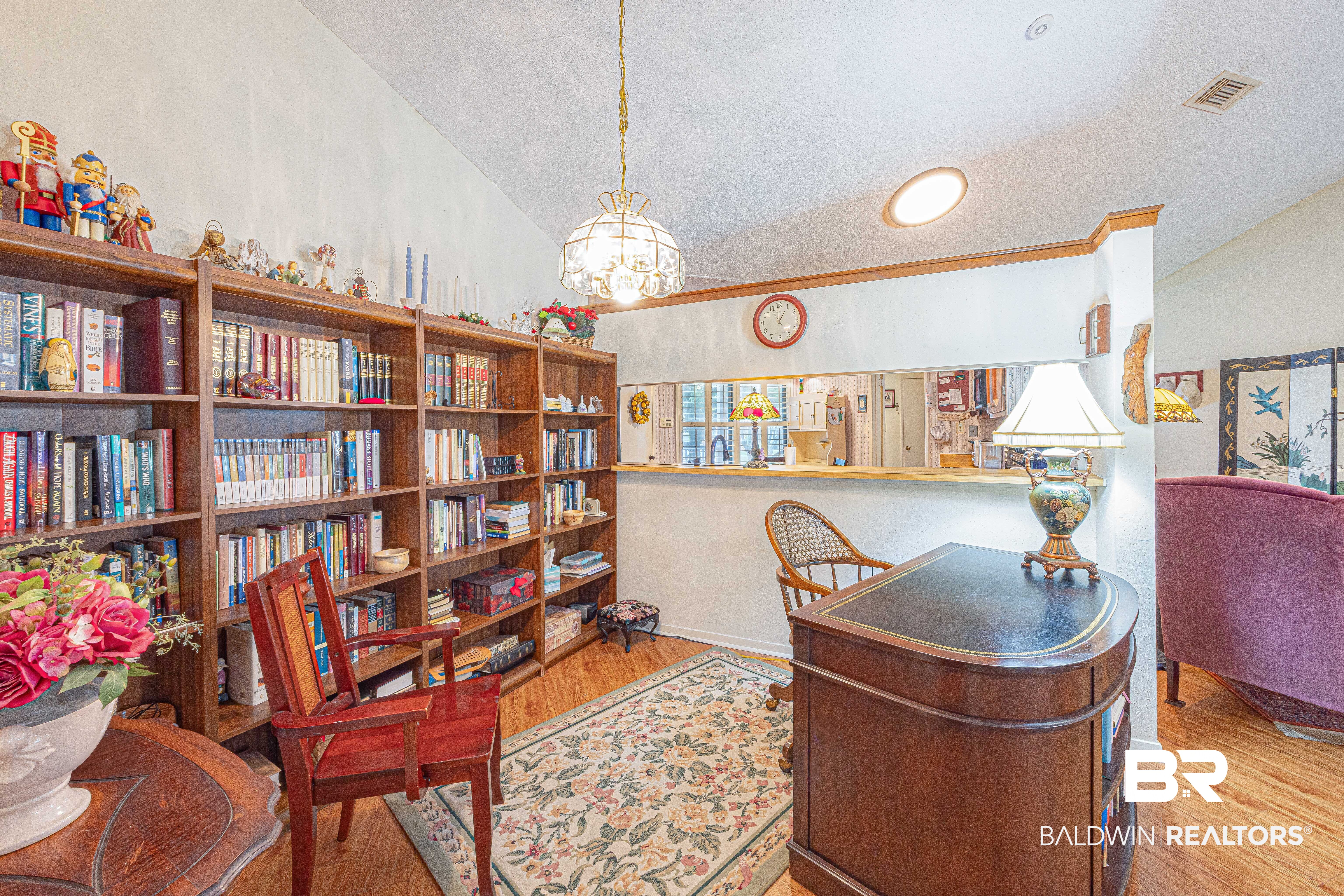 116 Lake Forest Boulevard
