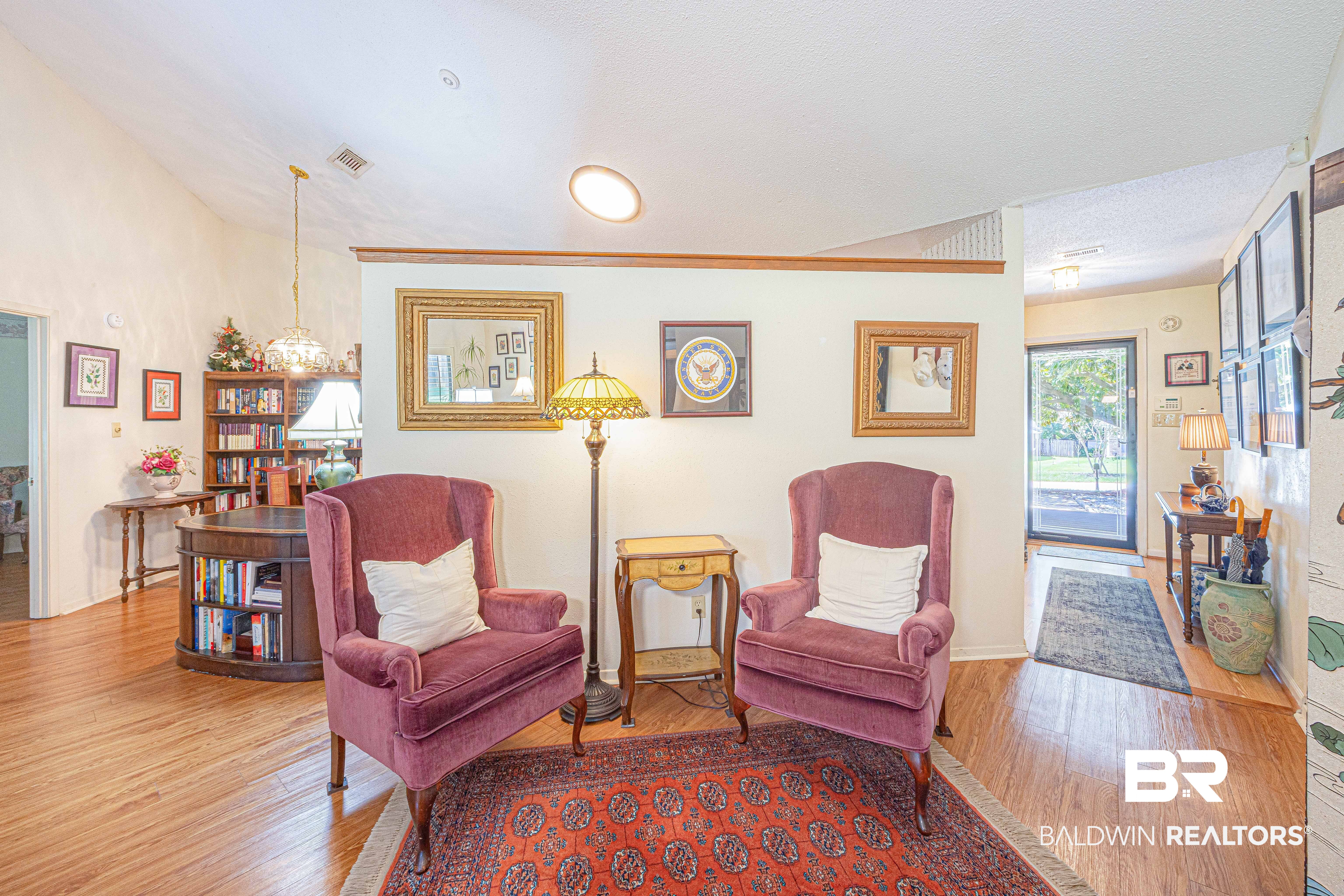 116 Lake Forest Boulevard