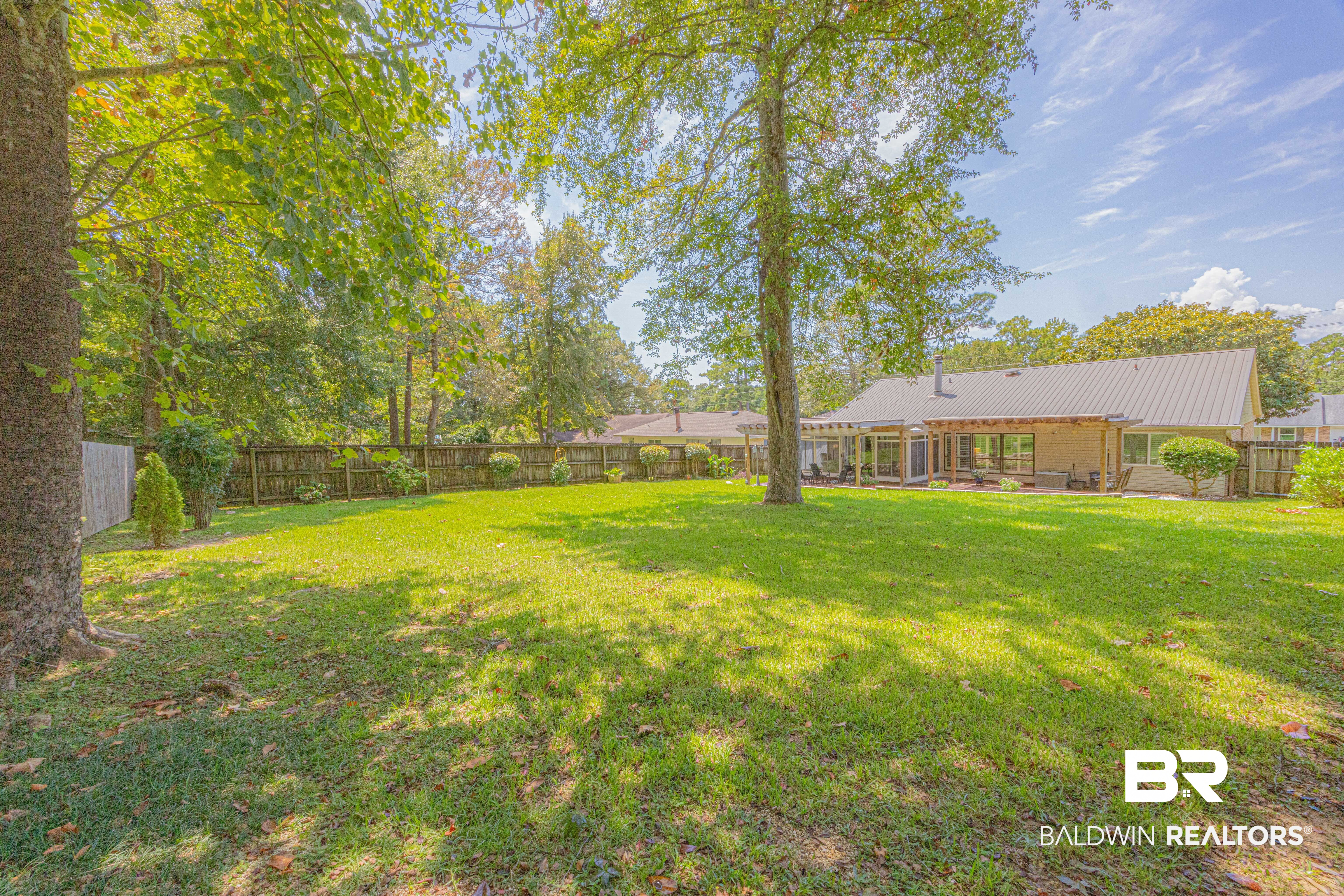 116 Lake Forest Boulevard