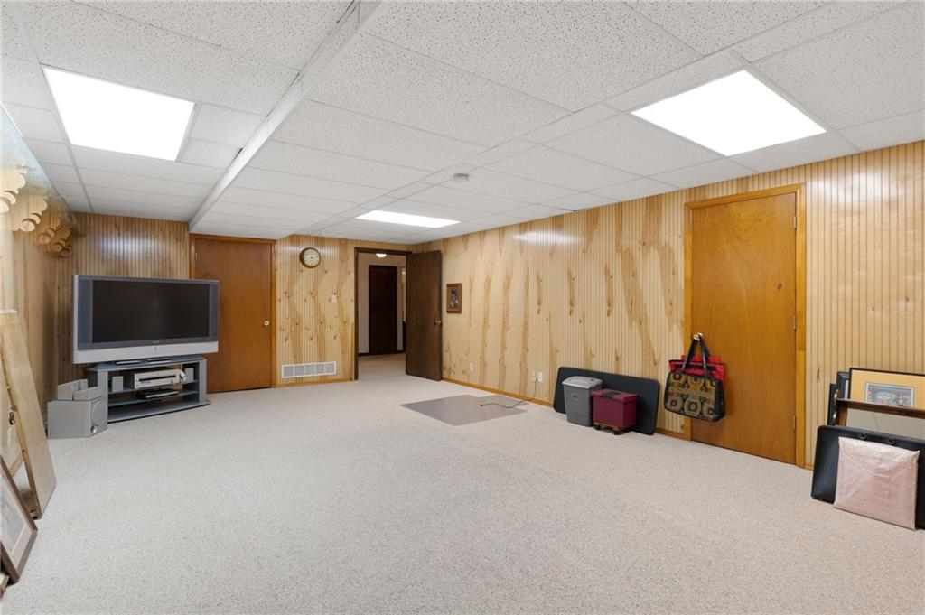 6717 W 69th Street
