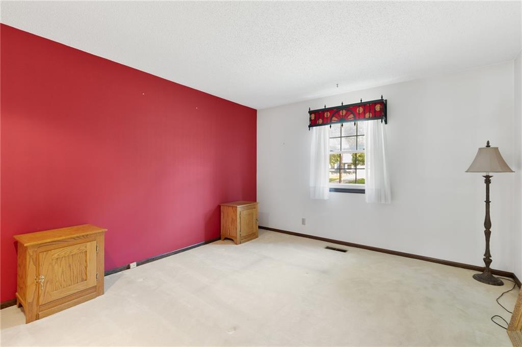 6717 W 69th Street