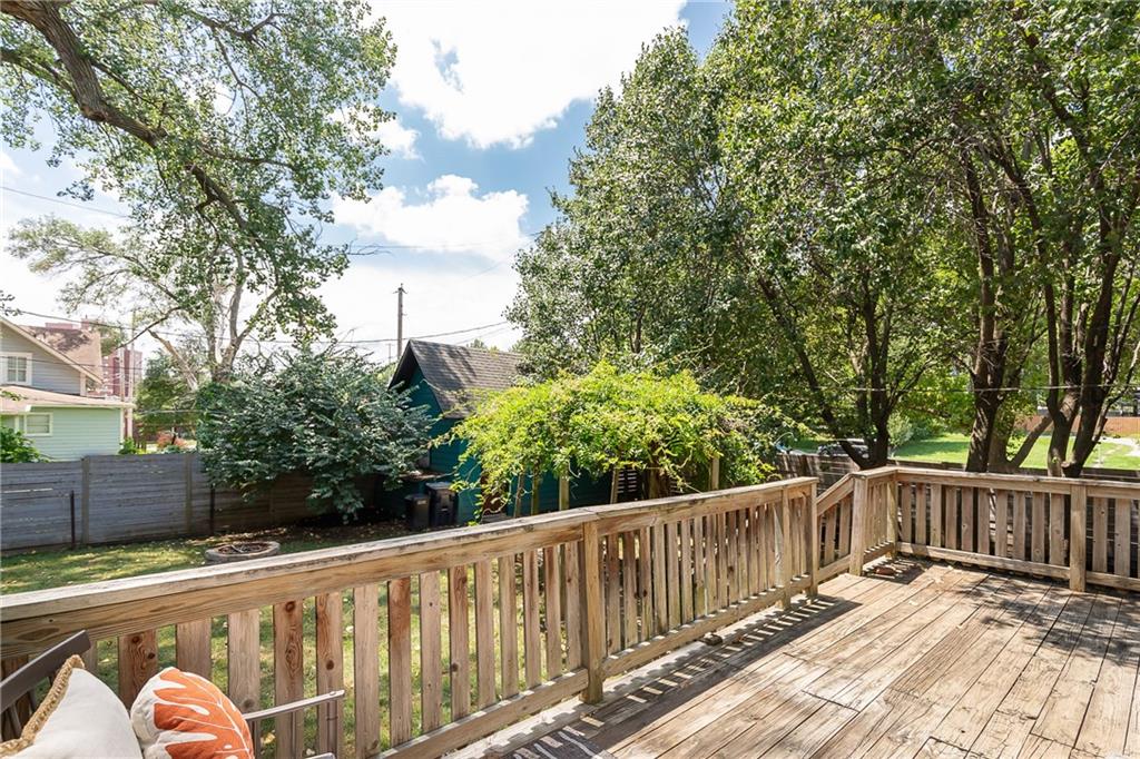 641 W 39TH Terrace
