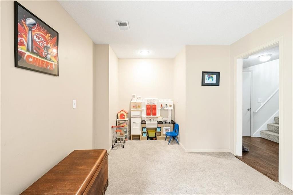 14923 W Peppermill Drive