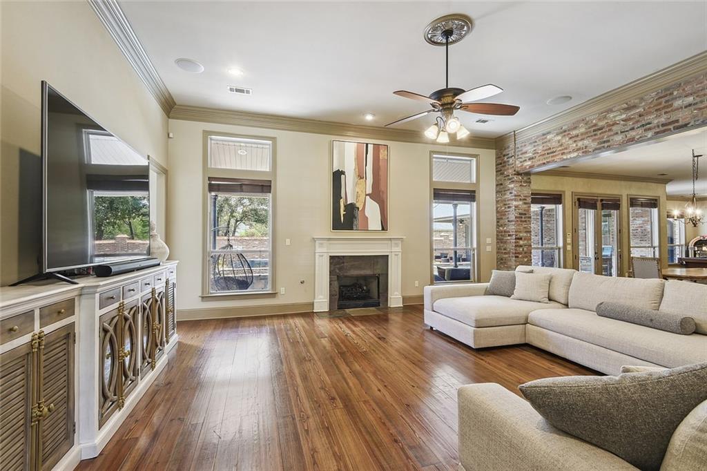 151 WINDERMERE Way