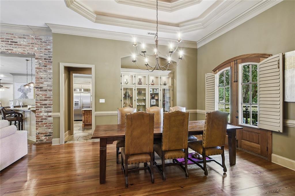 151 WINDERMERE Way