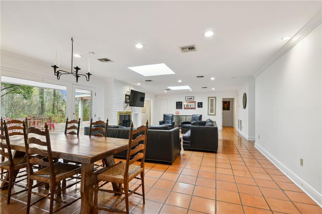 3 VIOLET Drive