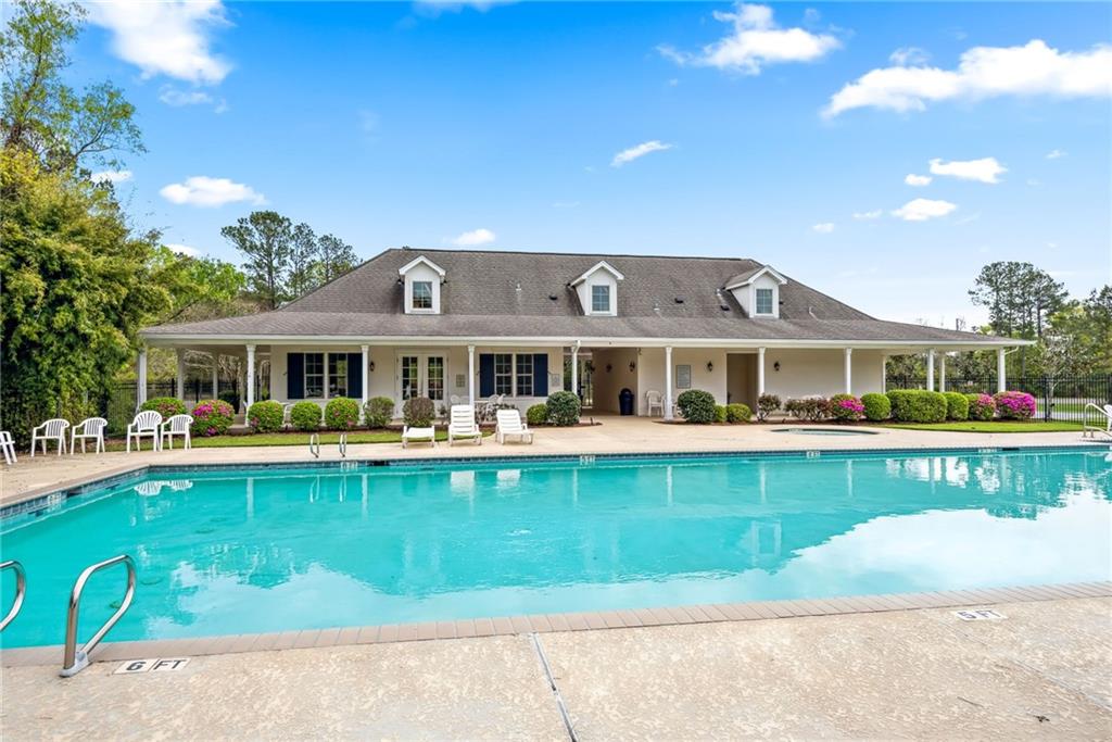 106 WHITE HERON Drive