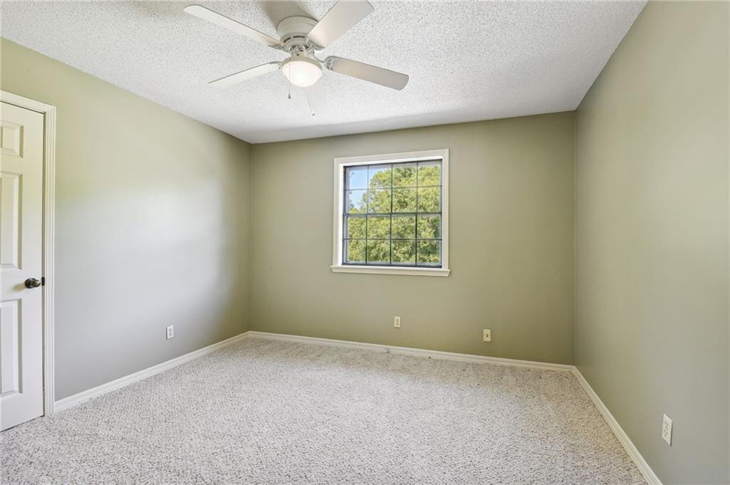 19201 KENZIE Road