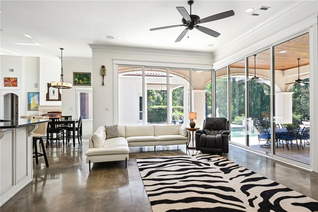 526 NORTHWOODS Drive