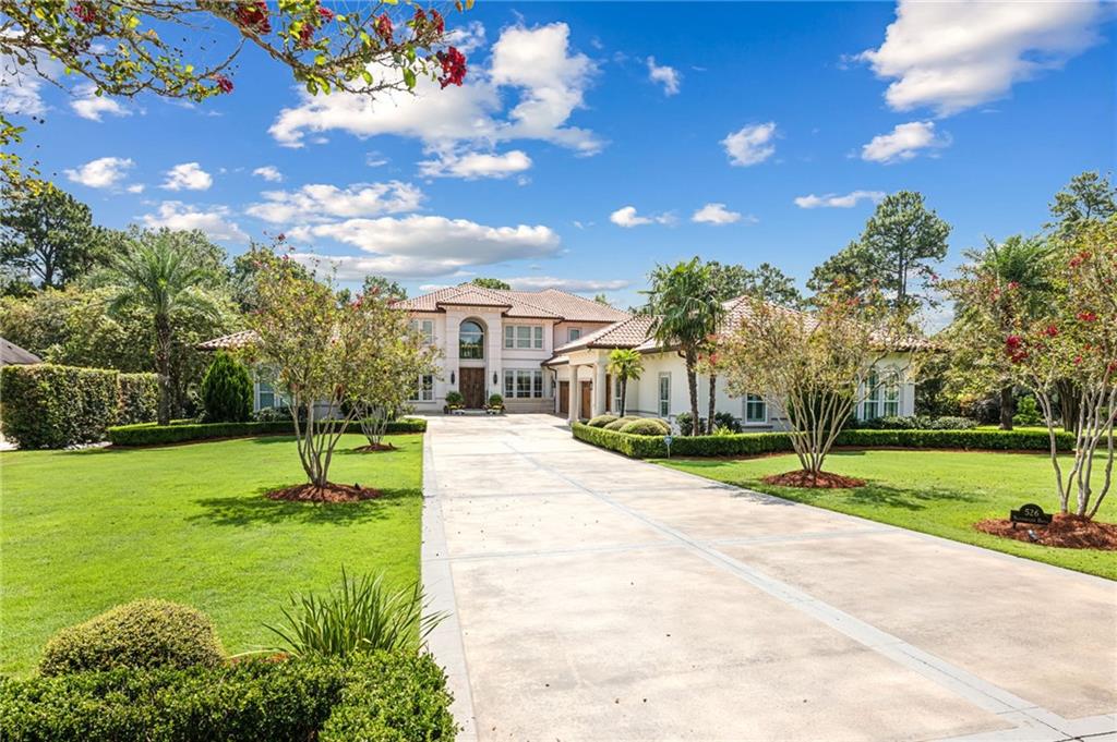 526 NORTHWOODS Drive