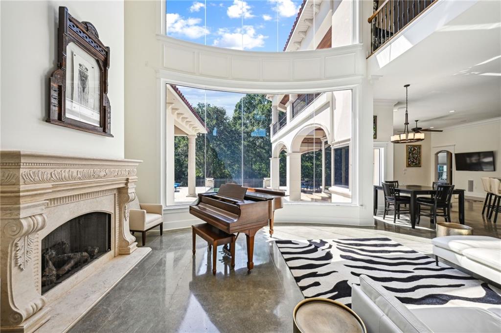 526 NORTHWOODS Drive