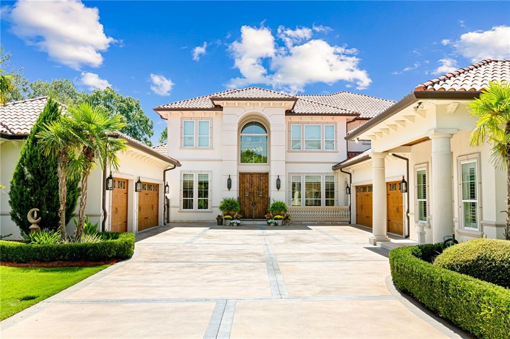 526 NORTHWOODS Drive