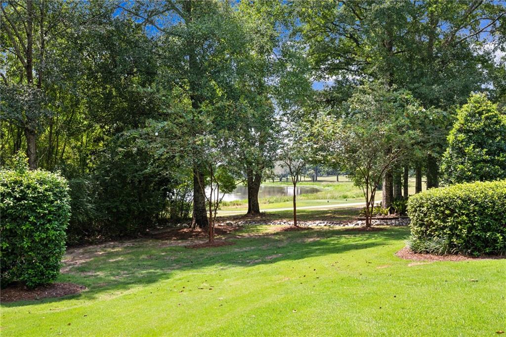 526 NORTHWOODS Drive