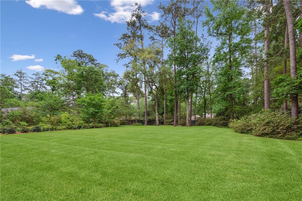 32 OAKLAWN Drive