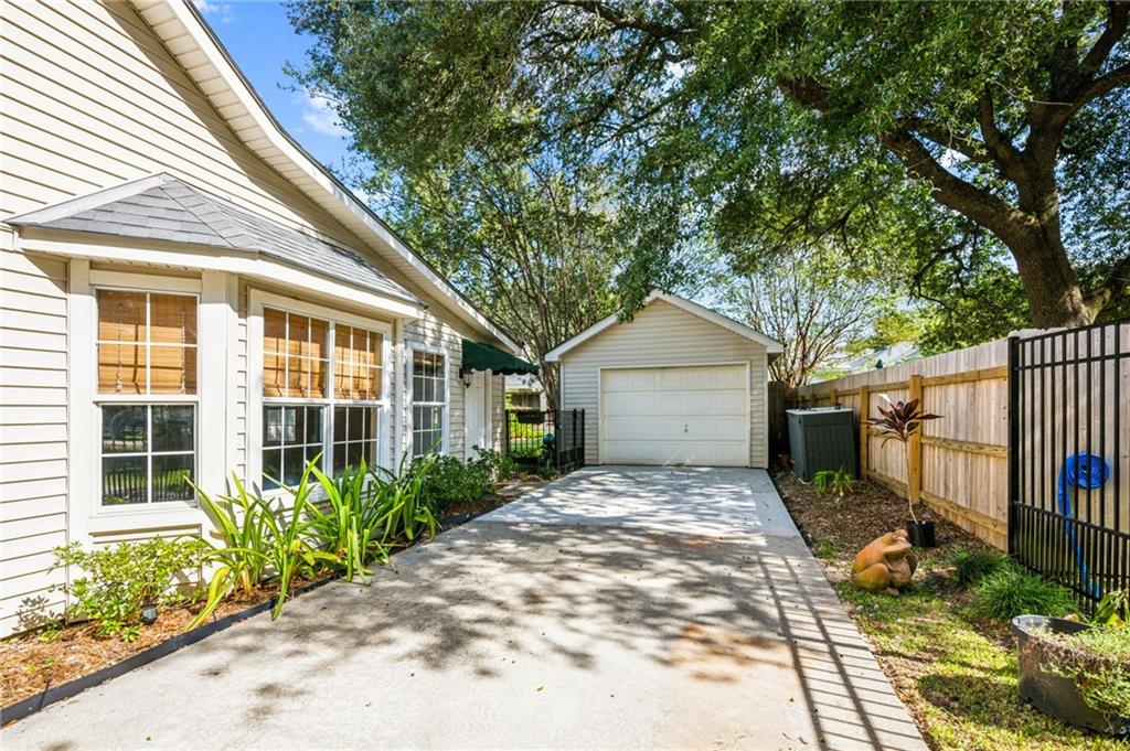 510 W 19TH Avenue